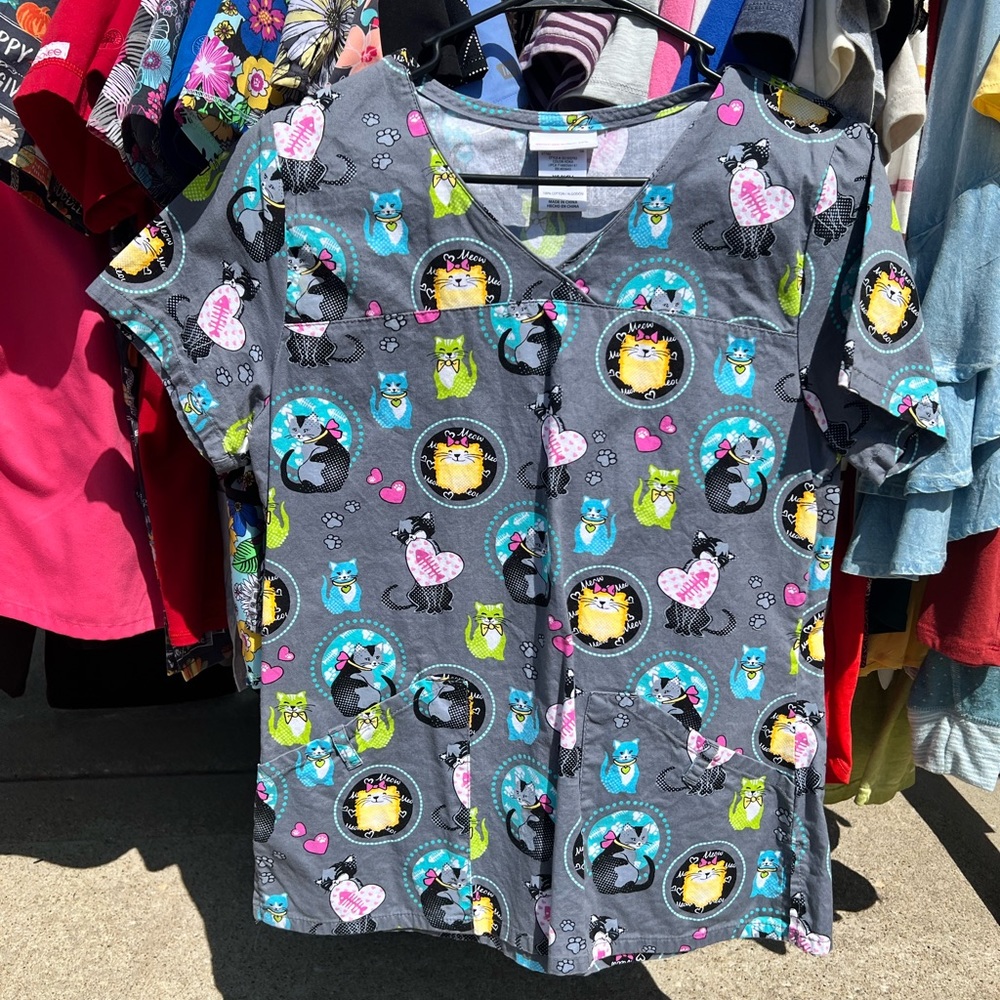 Womens Scrub Top - Cat Print